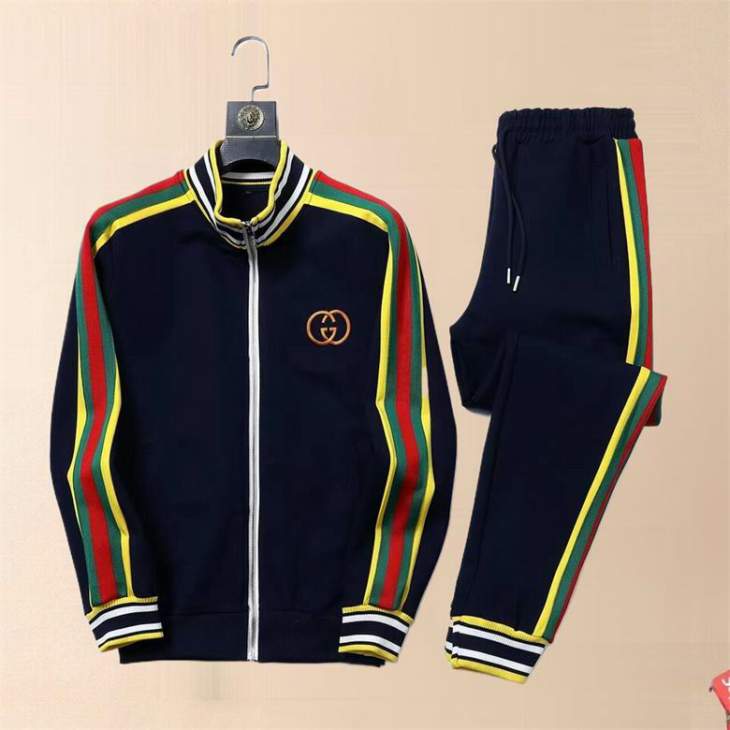 Picture of Gucci Sweater Suits _SKUGucciM-3XL12yn22039596